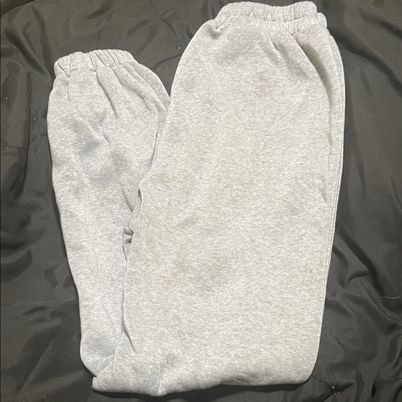 Women’s Petite Gray Sweatpants - Picture 1 of 3
